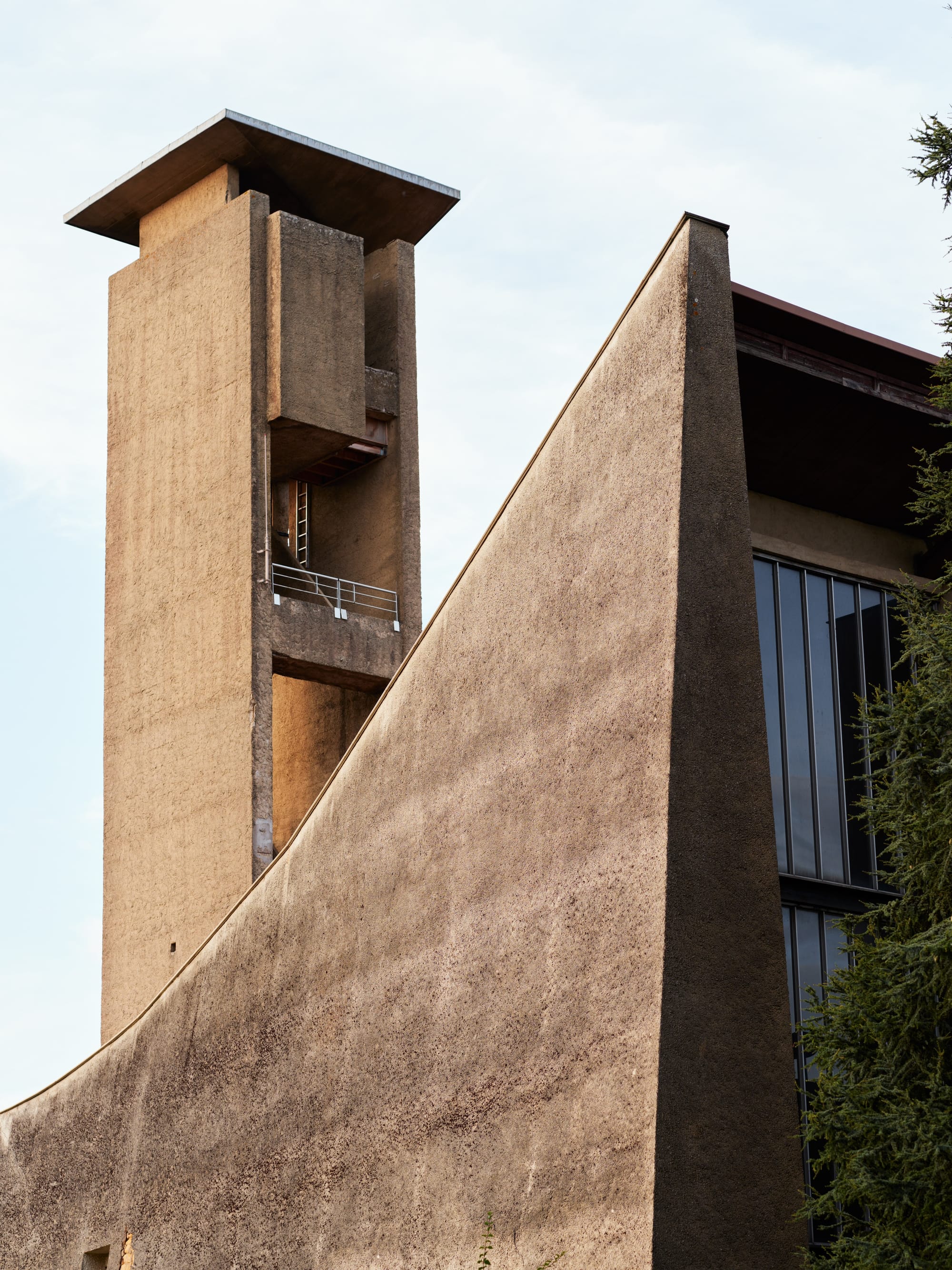Saint-Martin Church of Maizières-lès-Metz: A Modernist Vision in Concrete and Light